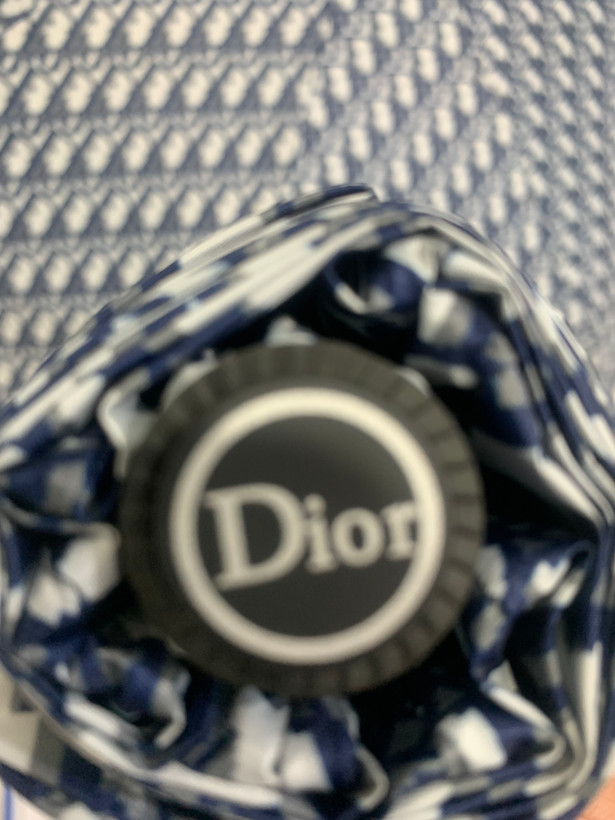 چتر برند دیورDIOR وارداتی چراغ قوه دار جعبه دار با کیفیت پارچه ناو